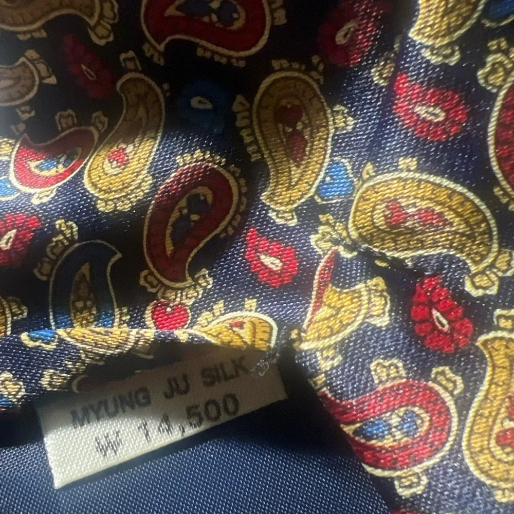 Red and Blue Paisley Silk Tie Korean silk